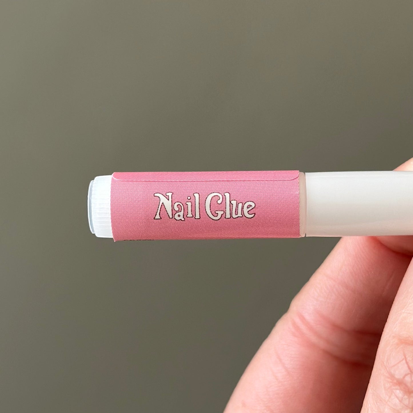 Nail glue