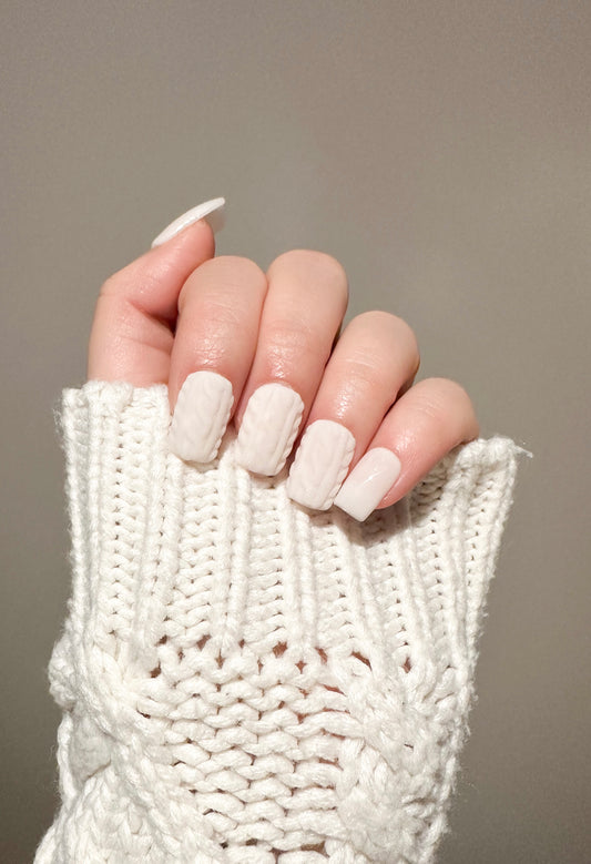 Snow Sweater nails